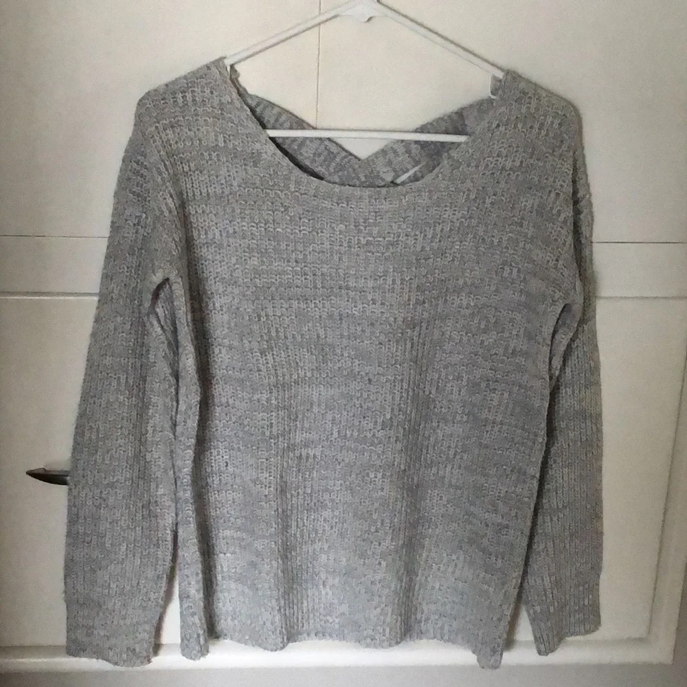 2/$25!‎ ⭐️ Nordstrom Poof Excellence Cross-Back Sweater - Picture 3 of 7